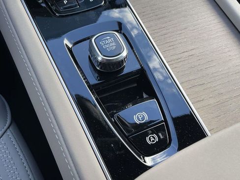 New 2026 Volvo XC90 B6 Plus w/ Protection Package Premier image 22