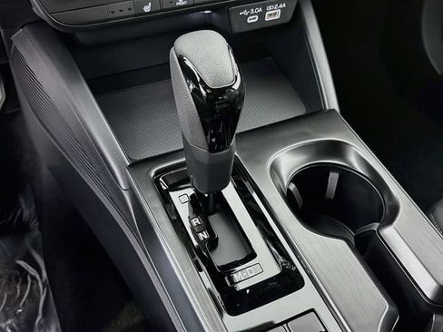 New 2026 Subaru Outback Premium AWD/4WD image 18