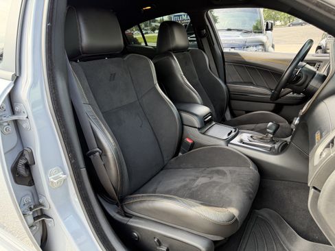 Used 2022 Dodge Charger Scat Pack RWD image 33