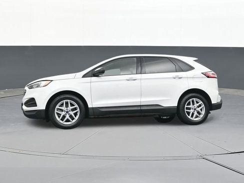 Used 2021 Ford Edge SE image 58
