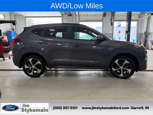 Used 2016 Hyundai Tucson Sport FWD image 13