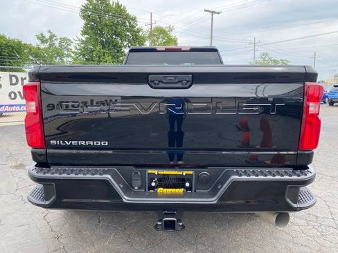 Used 2023 Chevrolet Silverado 3500 W/T w/ Gooseneck/5TH Wheel Package AWD/4WD image 3
