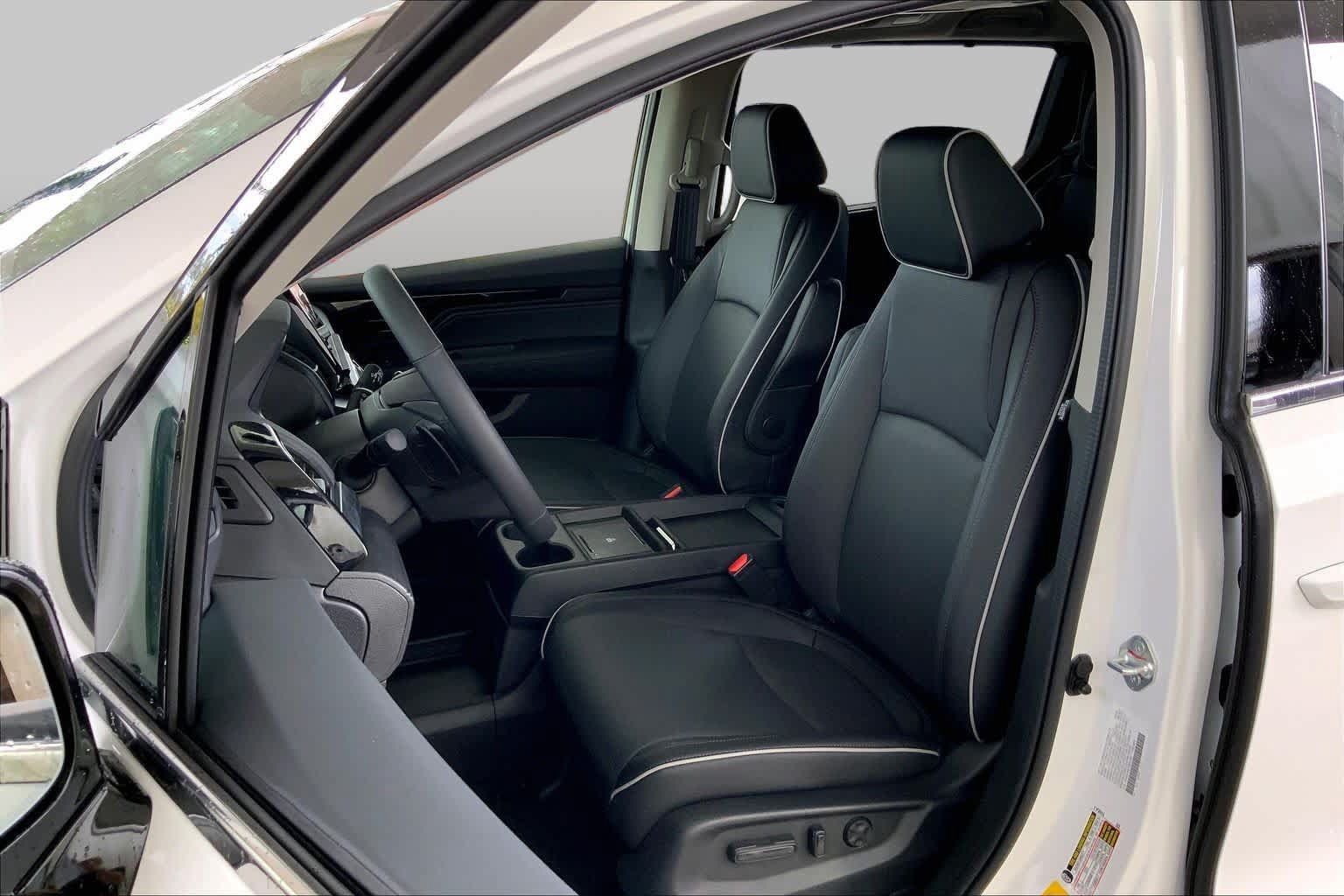 New 2026 Honda Odyssey Elite image 7
