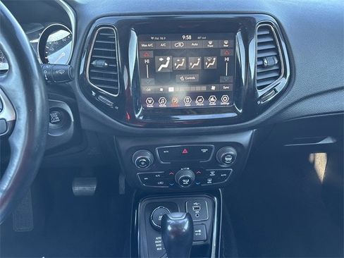 Used 2019 Jeep Compass Limited image 35