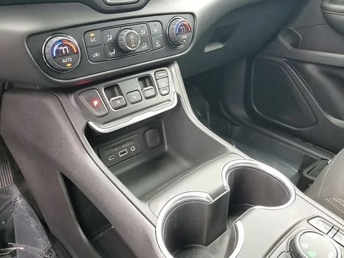 Used 2021 GMC Terrain SLE w/ Driver Convenience Package image 22