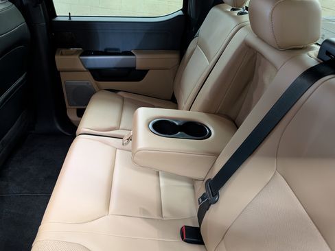 Used 2022 Ford F150 Lariat w/ Equipment Group 502A High image 7