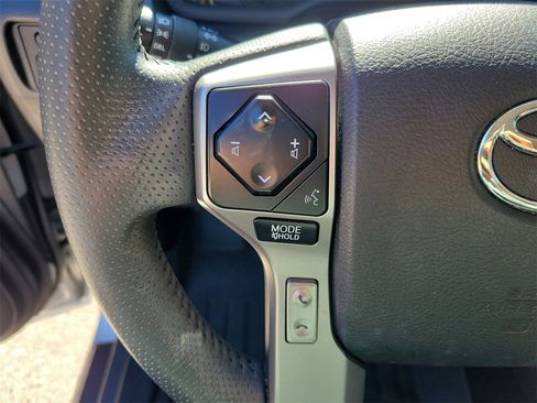 Used 2022 Toyota 4Runner SR5 image 18