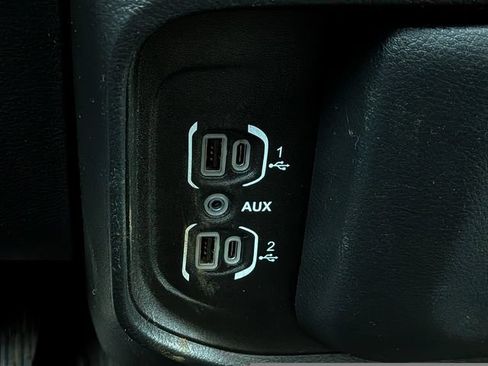 Used 2023 RAM 1500 Big Horn AWD/4WD image 18