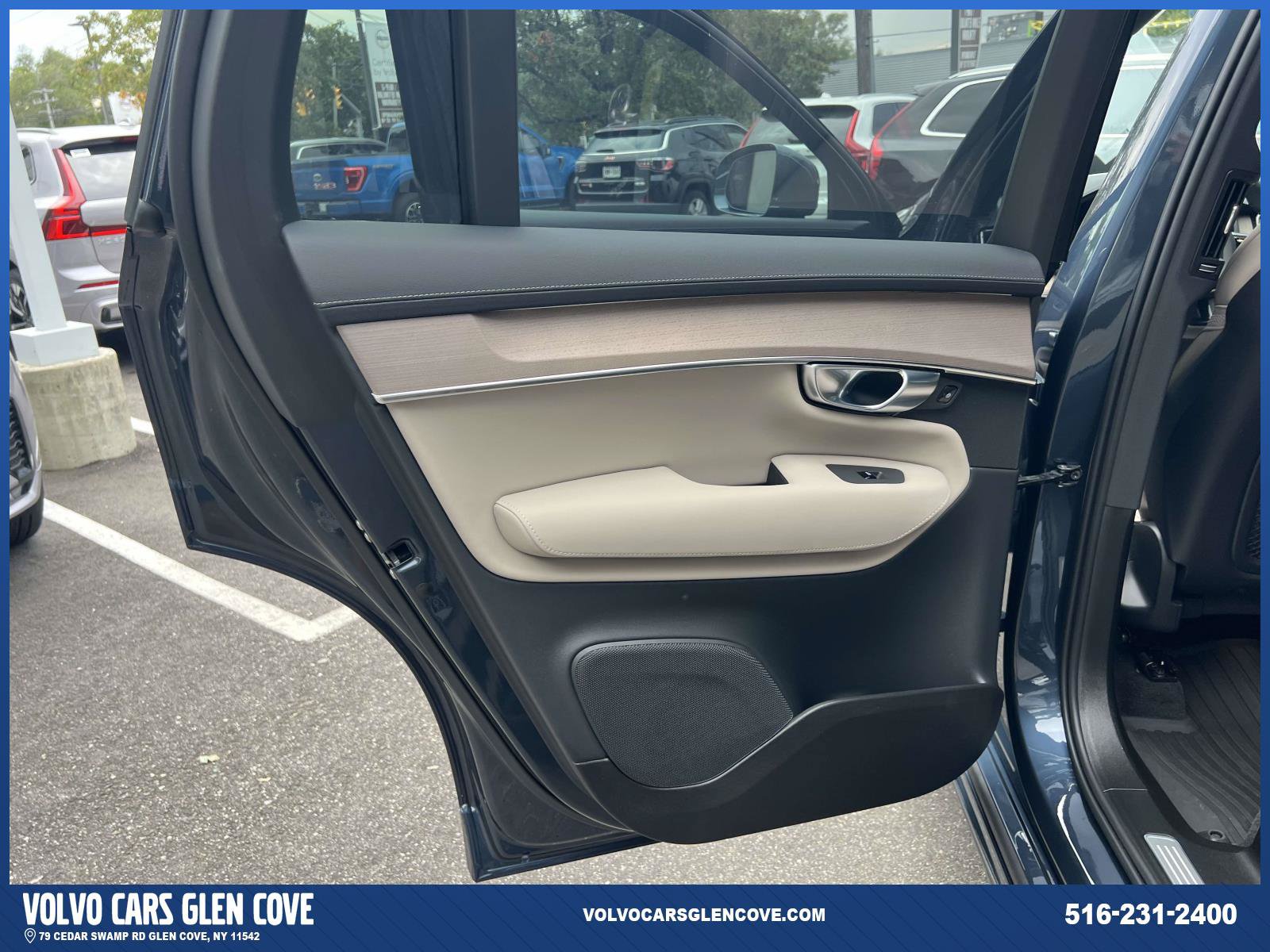 Used 2026 Volvo XC90 B6 Plus w/ Protection Package Premier AWD/4WD image 13