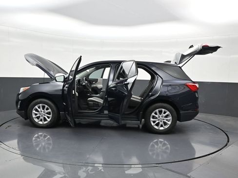 Used 2020 Chevrolet Equinox LS FWD image 33