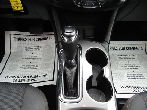 Used 2019 Chevrolet Cruze LS image 25