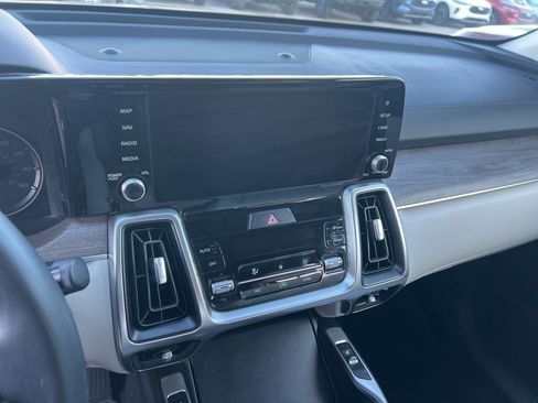 Used 2023 Kia Sorento X-Line EX image 23