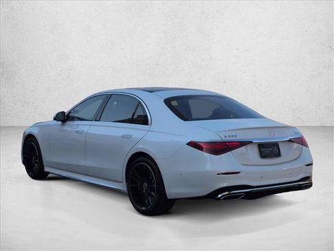 Used 2026 Mercedes-Benz E 350 Sedan image 9