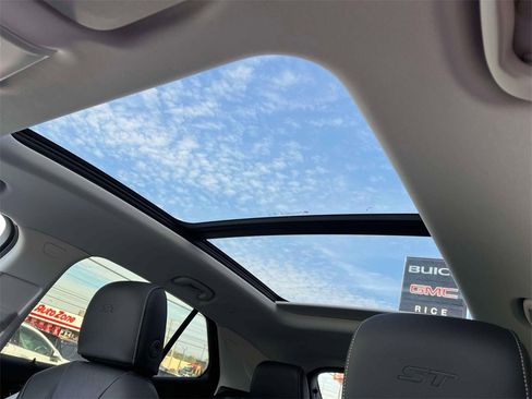 New 2026 Buick Envision Sport Touring image 31