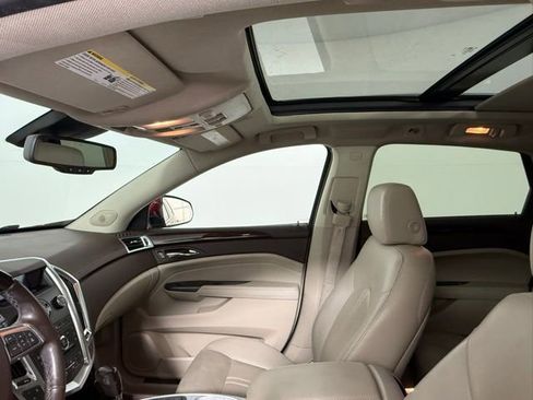 Used 2012 Cadillac SRX Luxury image 34
