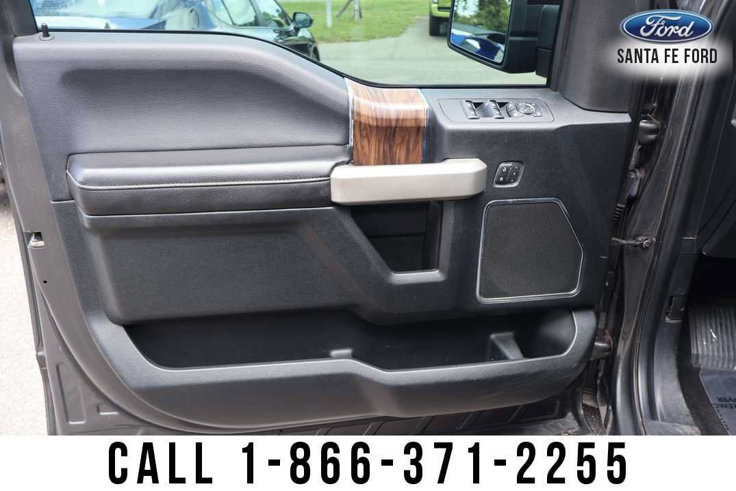 Used 2019 Ford F150 Lariat RWD image 11
