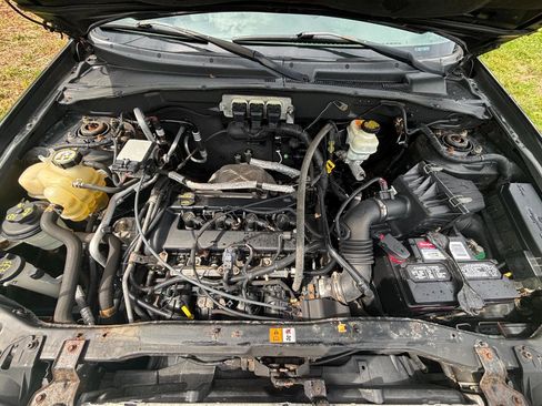 Used 2006 Ford Escape XLT AWD/4WD image 9