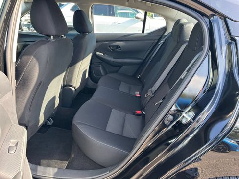 Used 2025 Nissan Sentra SV FWD image 24