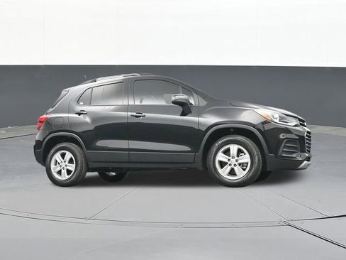 Used 2022 Chevrolet Trax LT w/ LT Convenience Package image 50