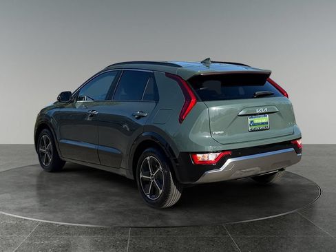 Used 2025 Kia Niro FWD image 8