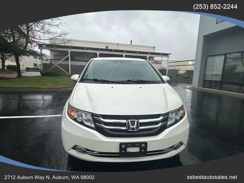 Used 2014 Honda Odyssey Touring Elite image 2