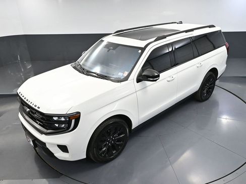 Used 2025 Ford Expedition Max Platinum w/ Stealth Appearance Package AWD/4WD image 71