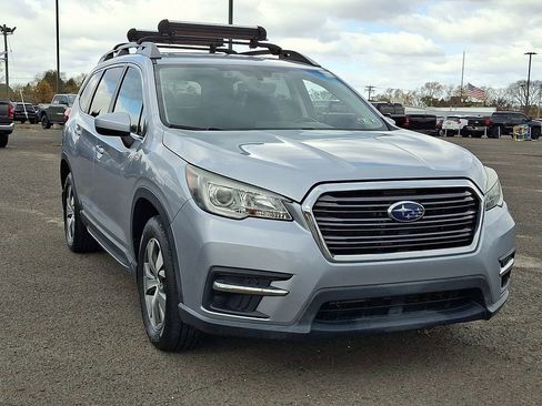 Used 2019 Subaru Ascent Premium w/ Popular Package #2A image 2