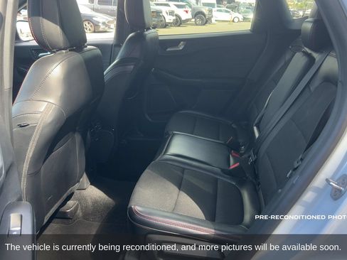 Used 2025 Ford Escape ST-Line Select AWD/4WD image 12