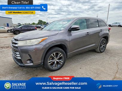 Used 2018 Toyota Highlander LE