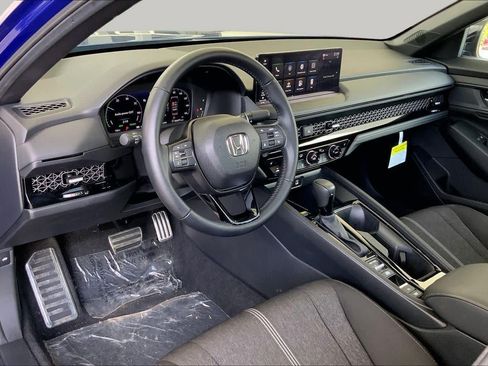 Used 2025 Honda Accord Sport image 18