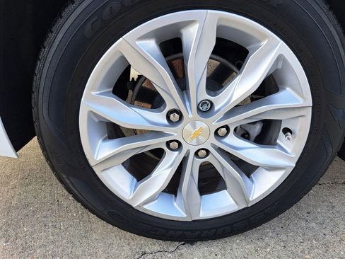 Used 2024 Chevrolet Malibu LT image 28