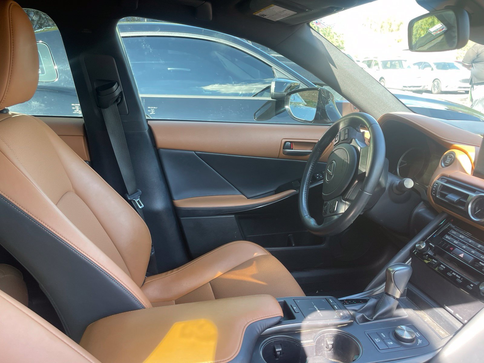 Used 2022 Lexus IS 300 RWD image 4