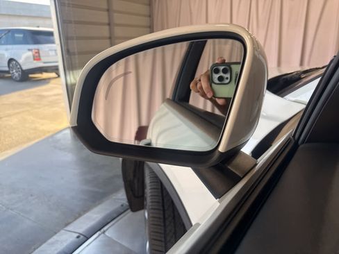 Used 2020 Volvo XC40 T5 Momentum AWD/4WD image 17