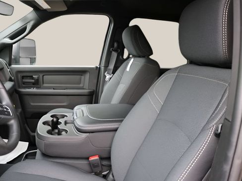 New 2026 RAM 2500 Warlock AWD/4WD image 11