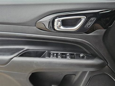 Used 2022 Jeep Compass High Altitude image 16