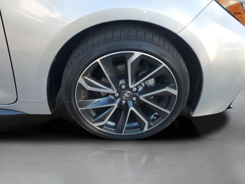 Used 2022 Toyota Corolla SE image 6
