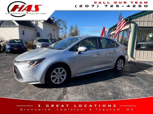 Used 2020 Toyota Corolla LE image 2