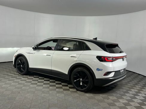 Used 2021 Volkswagen ID.4 Pro S w/ Gradient Package image 9