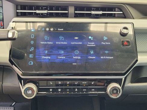 New 2027 Chevrolet Bolt LT w/ Comfort Package FWD image 11