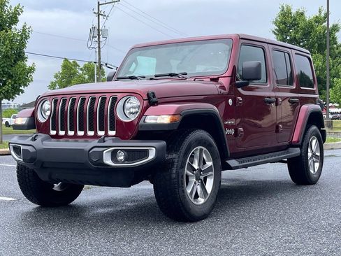 Used 2021 Jeep Wrangler Unlimited Sahara w/ Uconnect 4C Nav & Sound Group AWD/4WD image 4