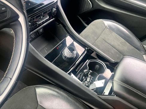 Used 2021 Jeep Grand Cherokee L Altitude image 15