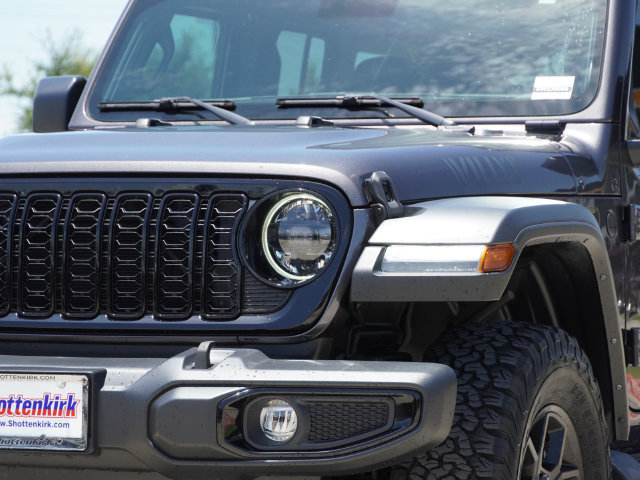 Used 2024 Jeep Wrangler Unlimited Sport AWD/4WD image 7