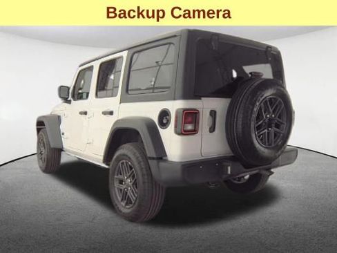 Used 2025 Jeep Wrangler Sport S image 8