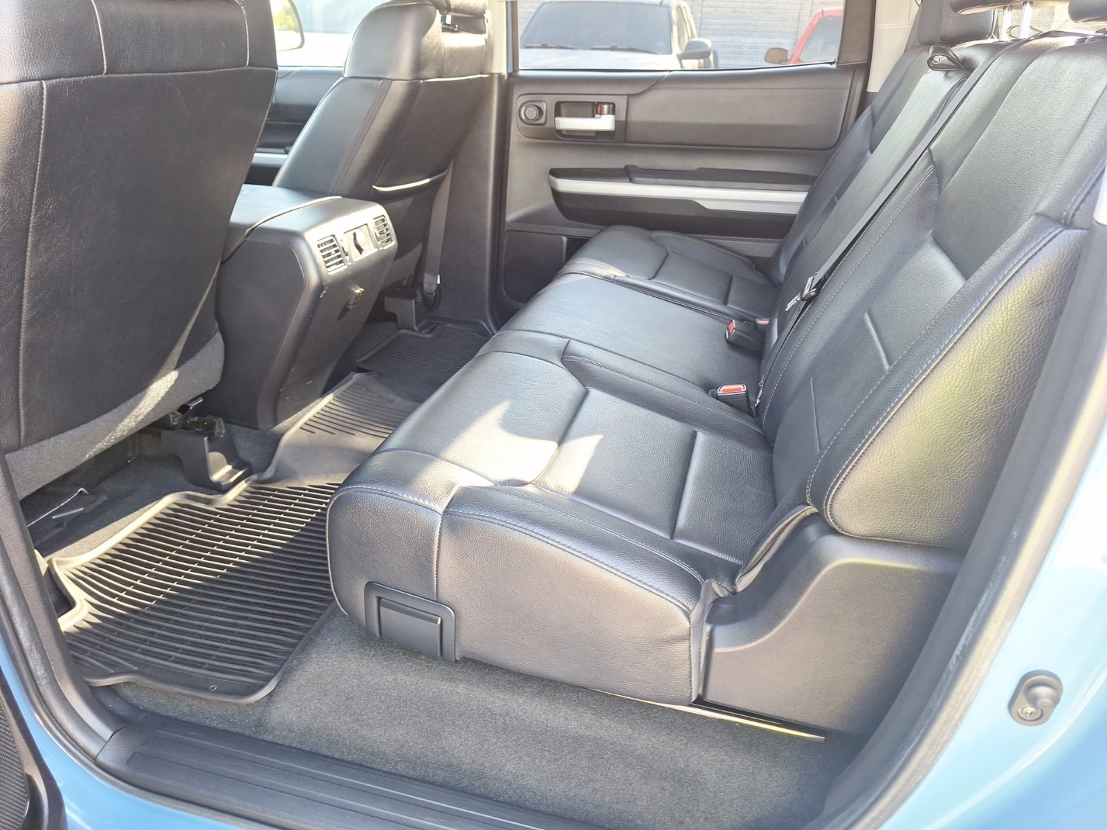 Used 2020 Toyota Tundra SR5 w/ SR5 Leather Package AWD/4WD image 32