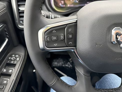 New 2026 RAM 2500 Laramie AWD/4WD image 44