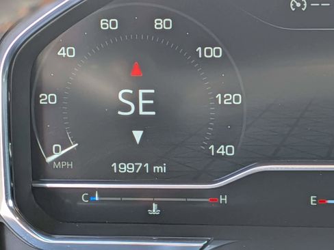 Used 2025 GMC Sierra 1500 AT4 w/ AT4 Premium Package image 19