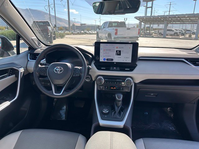 Used 2023 Toyota RAV4 Limited AWD/4WD image 31