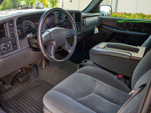 Used 2004 Chevrolet Silverado 1500 4x4 Regular Cab w/ Light Duty Power Package image 7