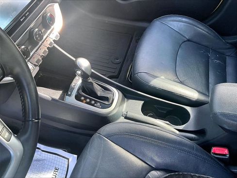 Used 2016 Kia Rio SX image 12