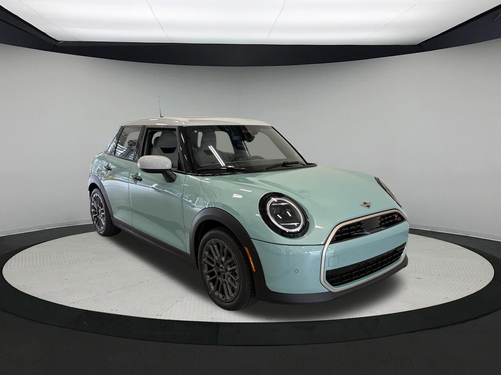 Used 2026 MINI Cooper S FWD image 2